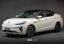 کی ام سی EJ7